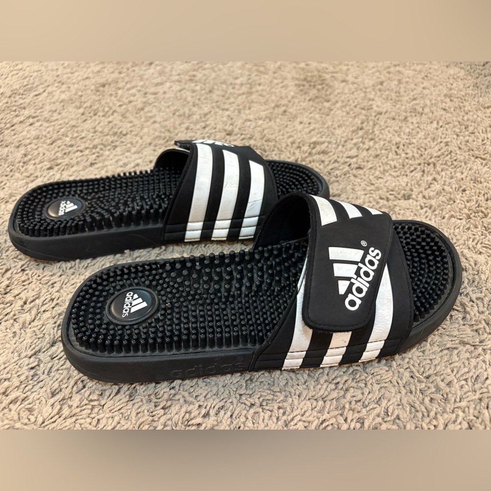 💙🤍adidas • blue & white slides • 8 - Picture 5 of 6